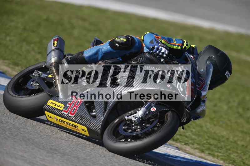 /Archiv-2024/02 29.01.-02.02.2024 Moto Center Thun Jerez/Gruppe gelb-yellow/37